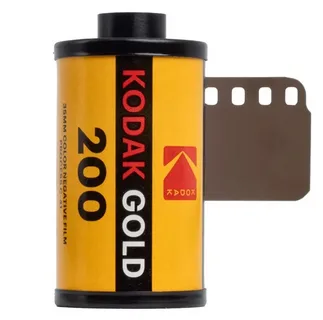 Фотопленка Kodak Gold 200 Eastman New Yellow + Black Фотопленка Kodak Gold 200 Eastman New Yellow + Black